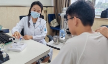 暑期“摘镜热”，如何选择近视手术？