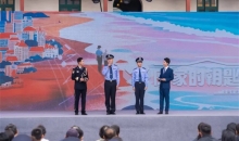 为找回走失老人 他们免费发放了5000多把“钥匙”